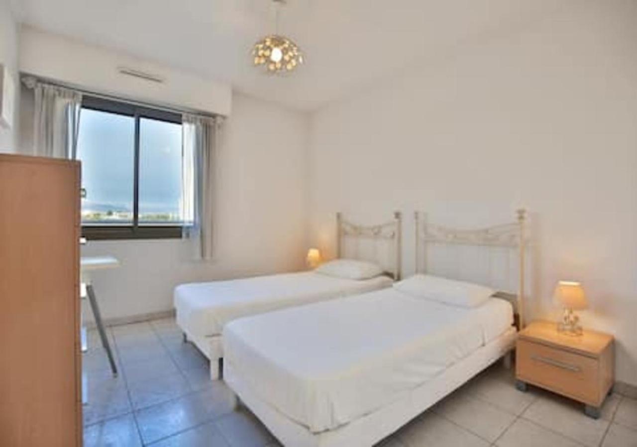 Charming Two-Bedroom Apartment With Balcony And Garage By The Marina Antibes Ngoại thất bức ảnh
