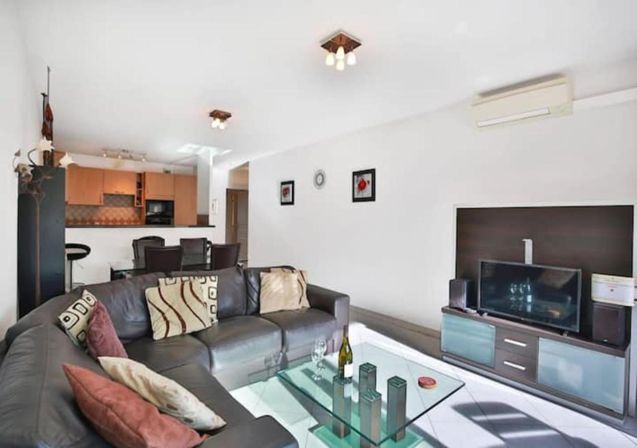 Charming Two-Bedroom Apartment With Balcony And Garage By The Marina Antibes Ngoại thất bức ảnh