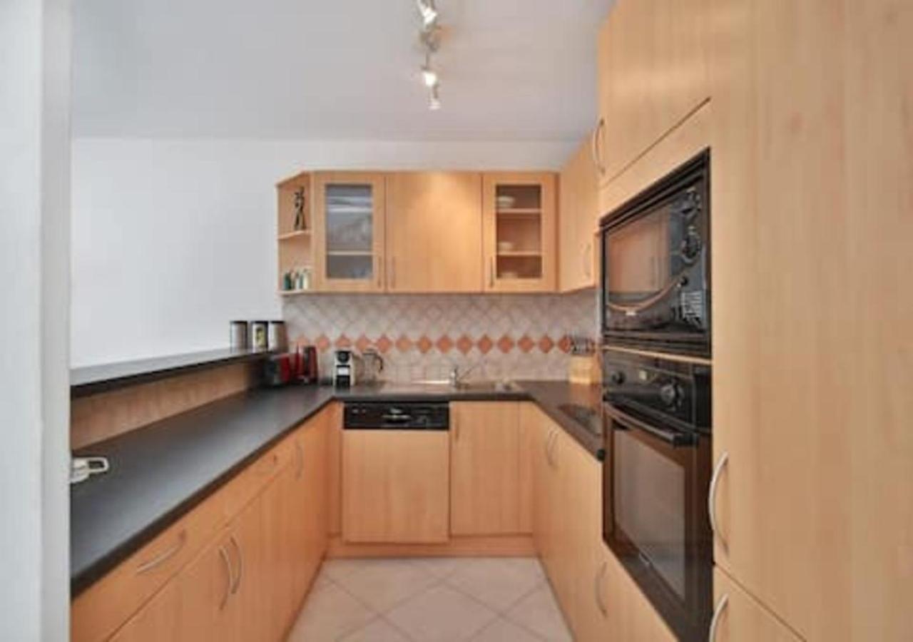 Charming Two-Bedroom Apartment With Balcony And Garage By The Marina Antibes Ngoại thất bức ảnh